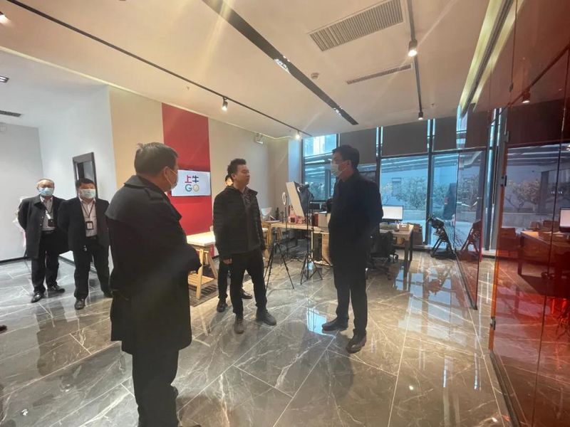 高新區(qū)管委會主任劉彥斌蒞臨泰投科創(chuàng)產(chǎn)業(yè)園開展調(diào)研工作！